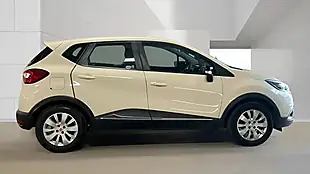 Used 2017 Renault Captur Expression + White - Interior and Exterior details 5