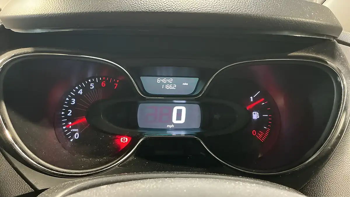 Used 2017 Renault Captur Expression + White - Interior and Exterior details 7