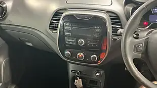 Used 2017 Renault Captur Expression + White - Interior and Exterior details 8