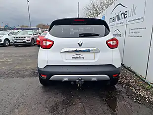 Used 2017 Renault Captur Iconic Nav White - Interior and Exterior details 11