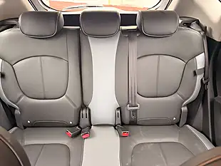 Used 2017 Renault Captur Signature Nav Grey - Interior and Exterior details 12