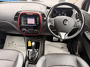Used 2017 Renault Captur Signature Nav Grey - Interior and Exterior details 14