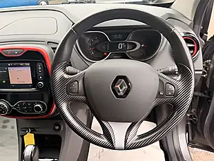 Used 2017 Renault Captur Signature Nav Grey - Interior and Exterior details 16