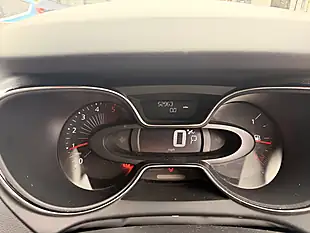 Used 2017 Renault Captur Signature Nav Grey - Interior and Exterior details 19