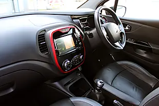 Used 2017 Renault Captur Signature Nav Grey - Interior and Exterior details 14