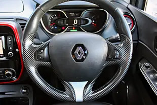 Used 2017 Renault Captur Signature Nav Grey - Interior and Exterior details 16