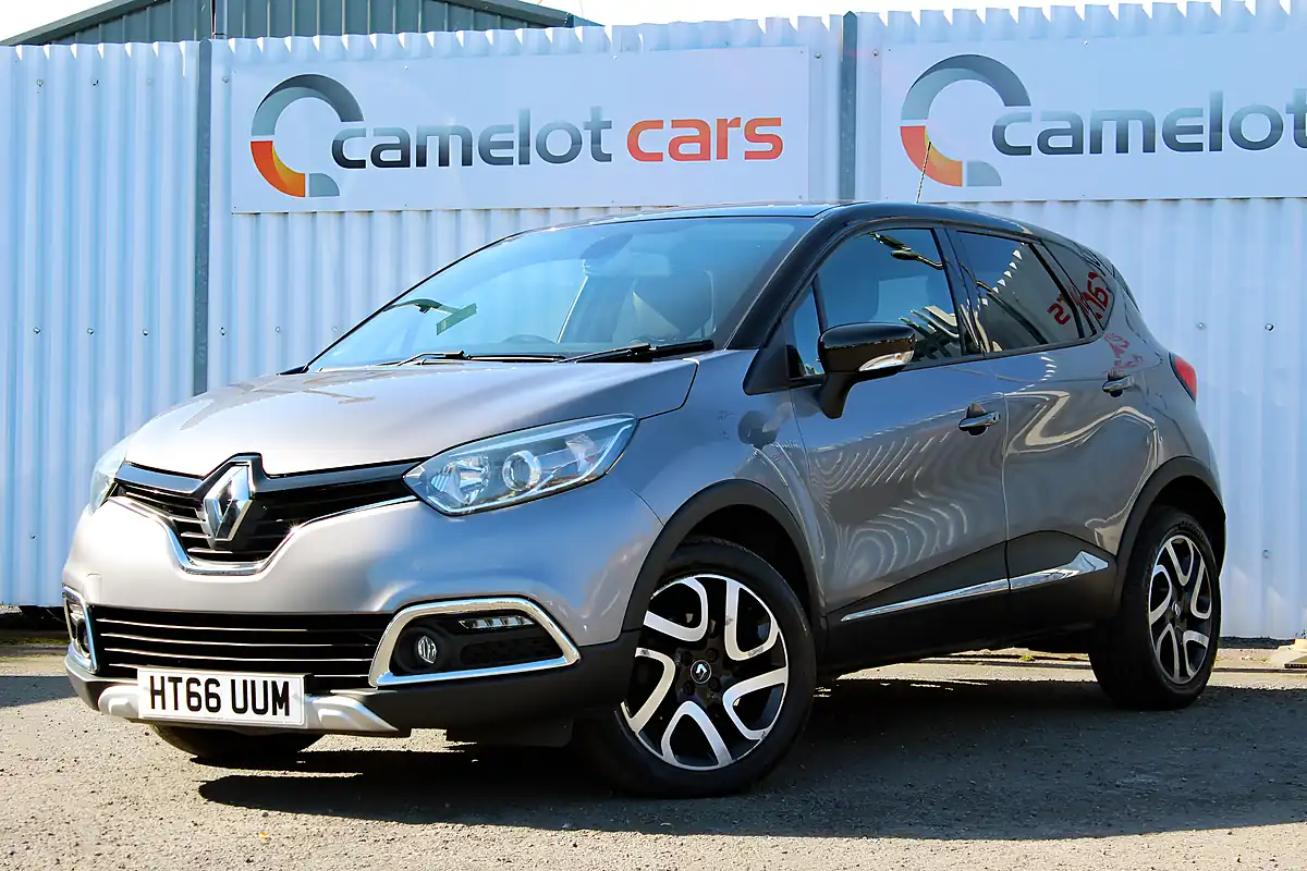 Used 2017 Renault Captur Signature Nav Grey - Interior and Exterior details 2