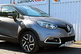 Used 2017 Renault Captur Signature Nav Grey - Interior and Exterior details 8