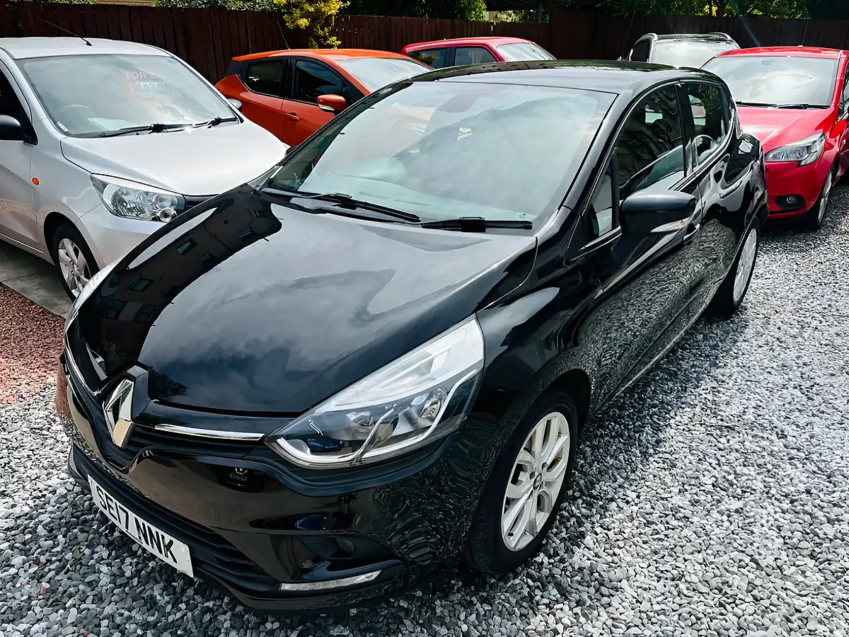 Used 2017 Renault Clio Dynamique Nav Black - Interior and Exterior details 12