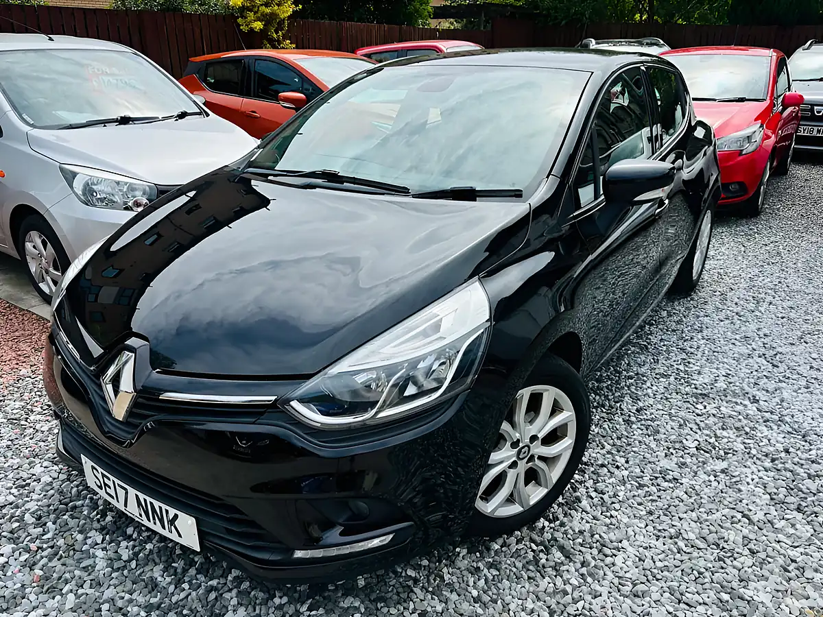 Used 2017 Renault Clio Dynamique Nav Black - Interior and Exterior details 14