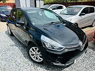 Used 2017 Renault Clio Dynamique Nav Black - Interior and Exterior details 15