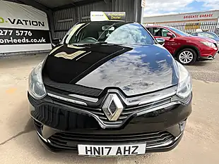 Used 2017 Renault Clio Dynamique Nav Black - Interior and Exterior details 11