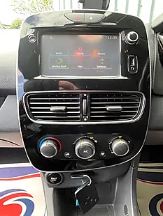 Used 2017 Renault Clio Dynamique Nav Black - Interior and Exterior details 18