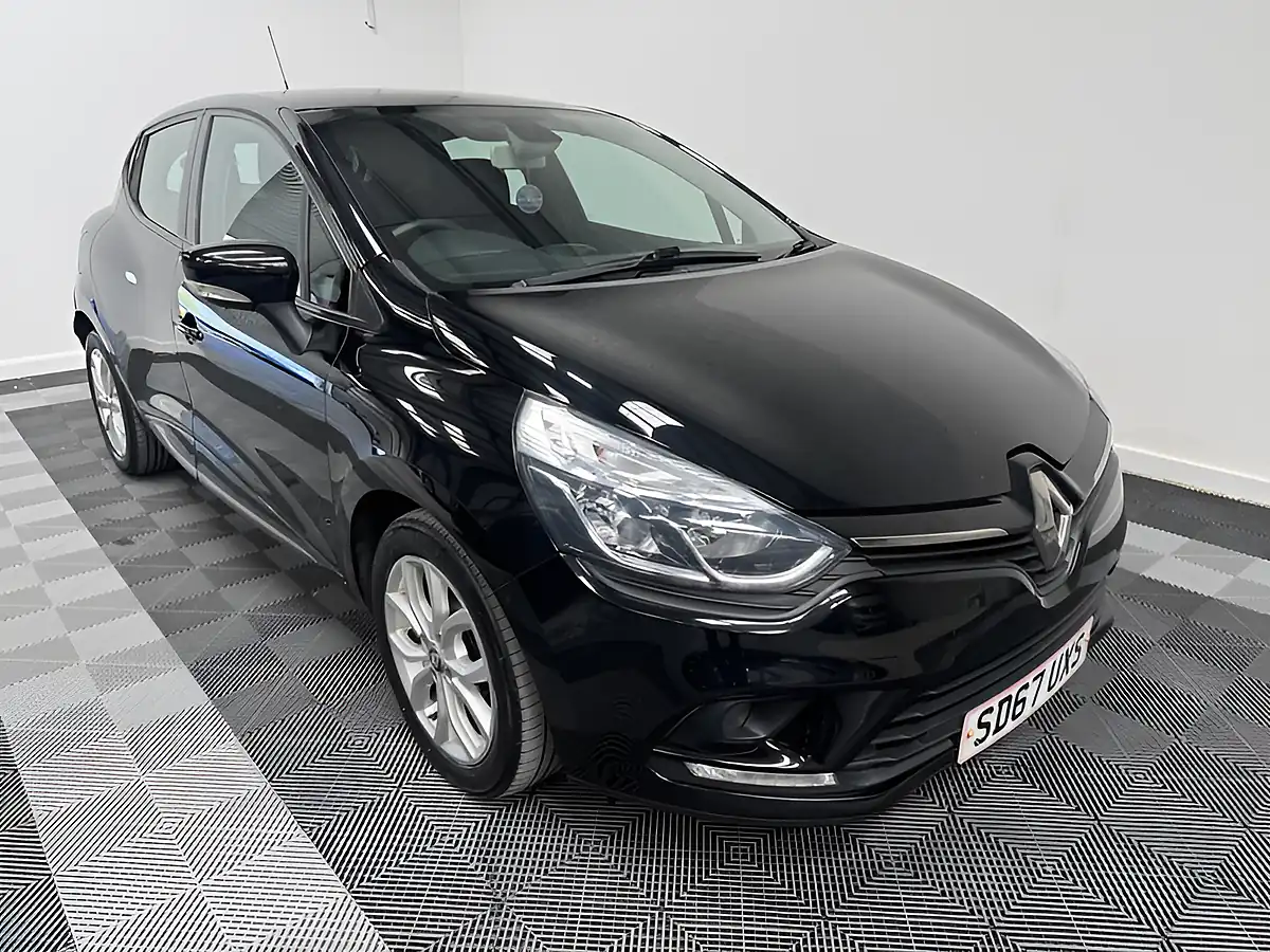Used 2017 Renault Clio Dynamique Nav Black - Interior and Exterior details 2