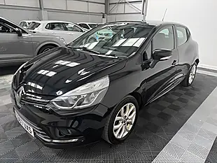 Used 2017 Renault Clio Dynamique Nav Black - Interior and Exterior details 6