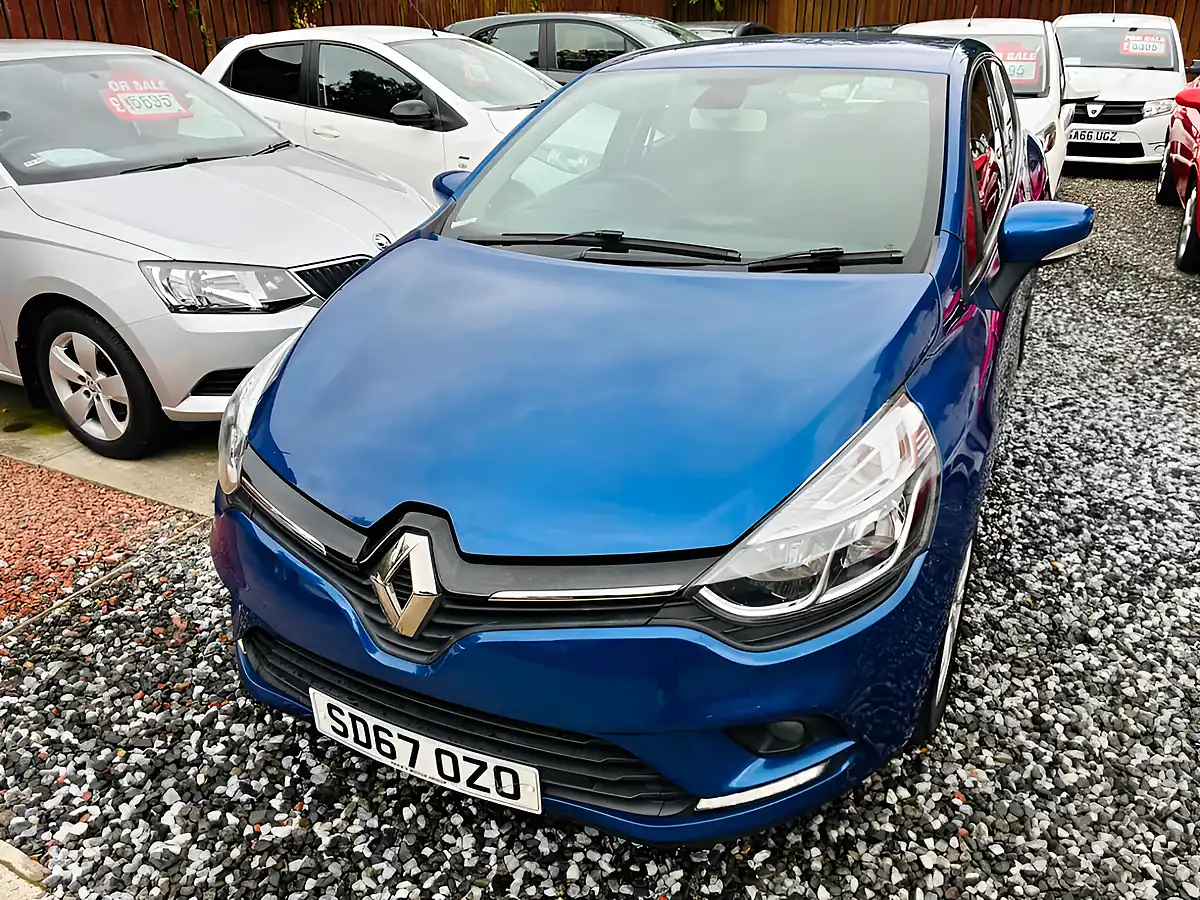 Used 2017 Renault Clio Dynamique Nav Blue - Interior and Exterior details 6