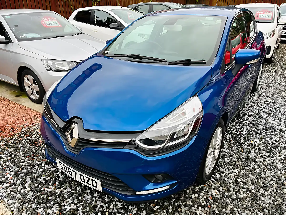 Used 2017 Renault Clio Dynamique Nav Blue - Interior and Exterior details 7