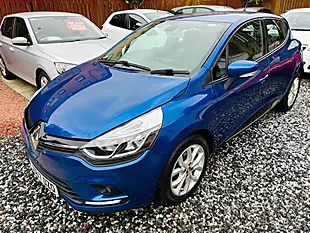 Used 2017 Renault Clio Dynamique Nav Blue - Interior and Exterior details 9