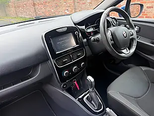 Used 2017 Renault Clio Dynamique Nav Blue - Interior and Exterior details 10
