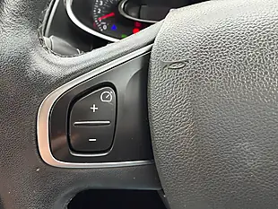 Used 2017 Renault Clio Dynamique Nav Blue - Interior and Exterior details 14