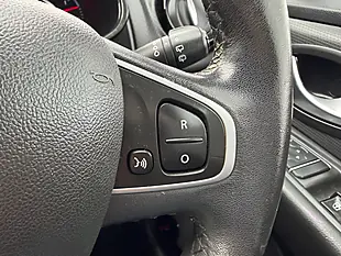 Used 2017 Renault Clio Dynamique Nav Blue - Interior and Exterior details 15