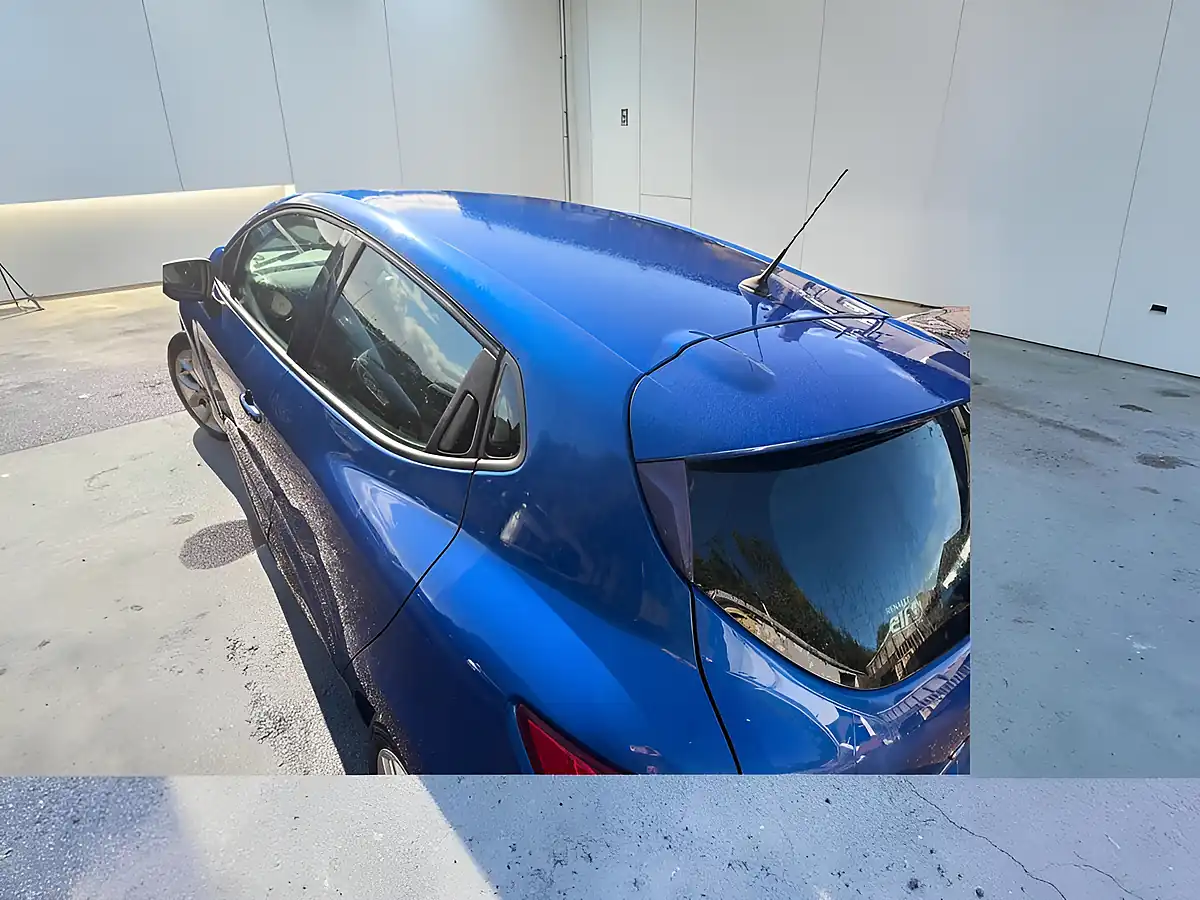 Used 2017 Renault Clio Dynamique Nav Blue - Interior and Exterior details 10