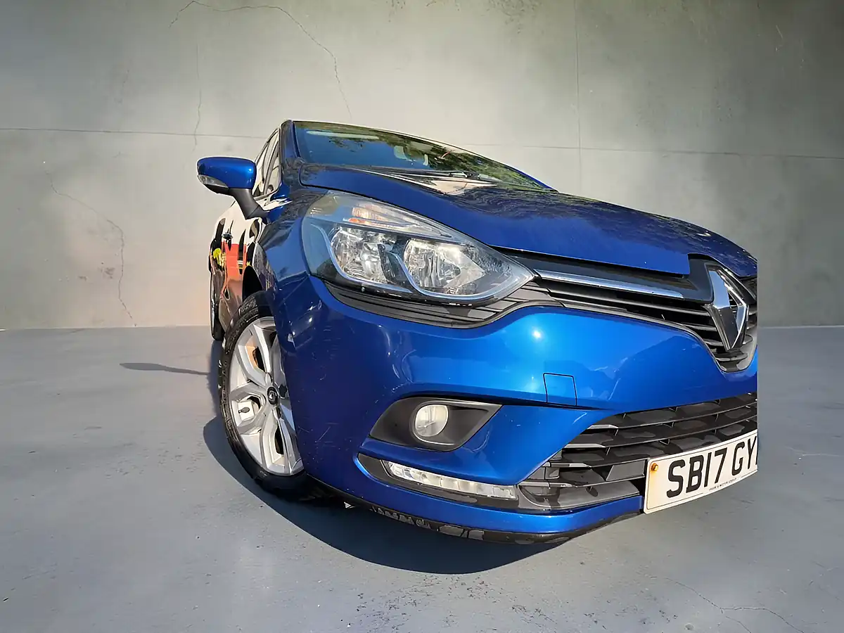 Used 2017 Renault Clio Dynamique Nav Blue - Interior and Exterior details 12
