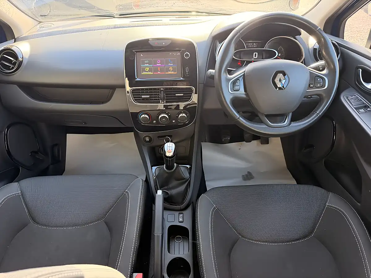Used 2017 Renault Clio Dynamique Nav Blue - Interior and Exterior details 17