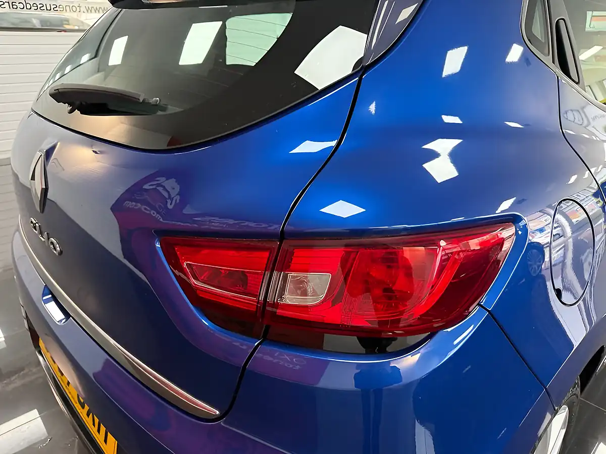 Used 2017 Renault Clio Dynamique Nav Blue - Interior and Exterior details 10