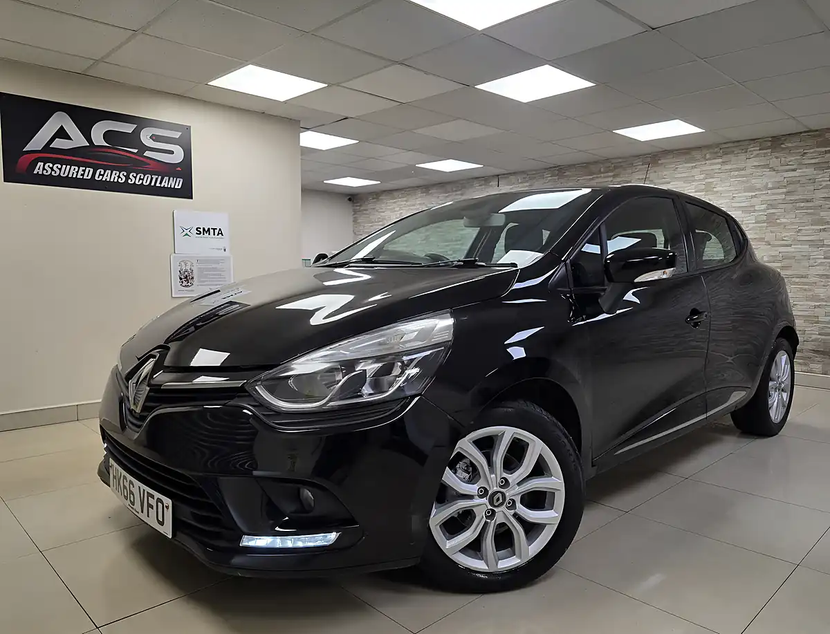 Used 2017 Renault Clio Dynamique Nav Diamond Black - Interior and Exterior details 2