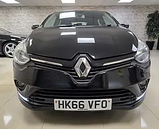 Used 2017 Renault Clio Dynamique Nav Diamond Black - Interior and Exterior details 9