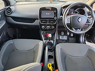Used 2017 Renault Clio Dynamique Nav Eco Black - Interior and Exterior details 16