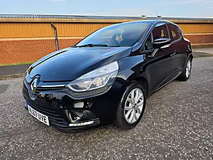 Used 2017 Renault Clio Dynamique Nav Eco Black - Interior and Exterior details 3