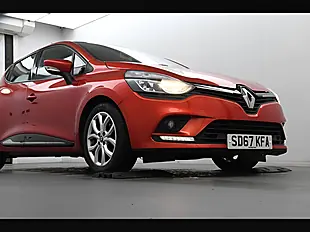 Used 2017 Renault Clio Dynamique Nav Flame Red - Interior and Exterior details 14