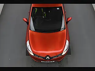 Used 2017 Renault Clio Dynamique Nav Flame Red - Interior and Exterior details 3