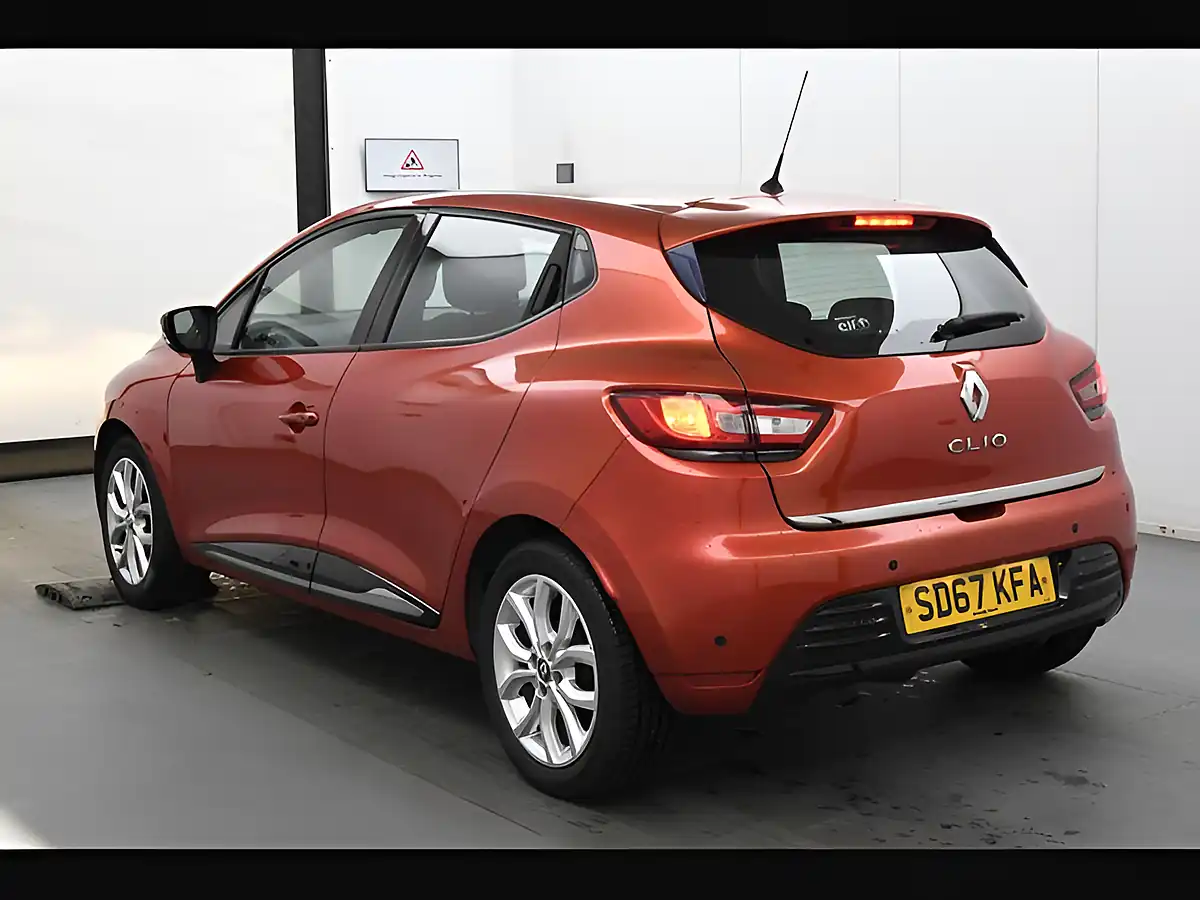 Used 2017 Renault Clio Dynamique Nav Flame Red - Interior and Exterior details 4