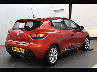Used 2017 Renault Clio Dynamique Nav Flame Red - Interior and Exterior details 5