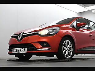 Used 2017 Renault Clio Dynamique Nav Flame Red - Interior and Exterior details 6