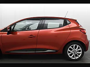 Used 2017 Renault Clio Dynamique Nav Flame Red - Interior and Exterior details 7