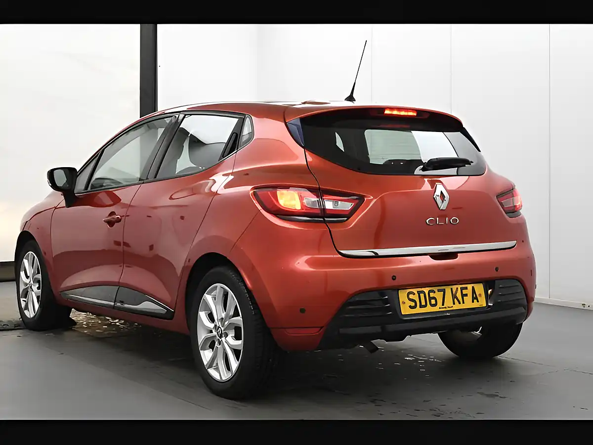 Used 2017 Renault Clio Dynamique Nav Flame Red - Interior and Exterior details 8