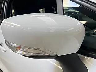 Used 2017 Renault Clio Dynamique Nav Glacier White - Interior and Exterior details 15