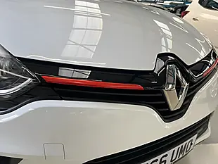 Used 2017 Renault Clio Dynamique Nav Glacier White - Interior and Exterior details 20