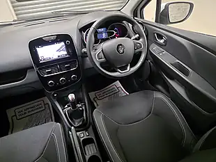 Used 2017 Renault Clio Dynamique Nav Glacier White - Interior and Exterior details 16