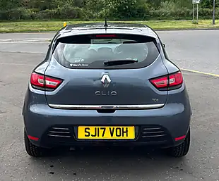 Used 2017 Renault Clio Dynamique Nav Grey - Interior and Exterior details 10