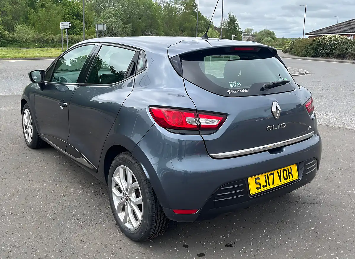 Used 2017 Renault Clio Dynamique Nav Grey - Interior and Exterior details 2