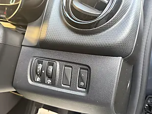 Used 2017 Renault Clio Dynamique Nav Grey - Interior and Exterior details 14
