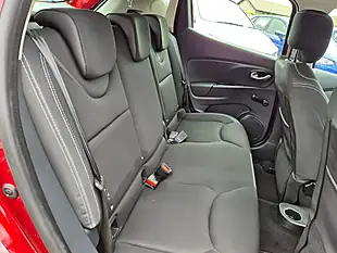 Used 2017 Renault Clio Dynamique Nav Mars Red - Interior and Exterior details 14