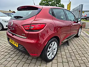 Used 2017 Renault Clio Dynamique Nav Mars Red - Interior and Exterior details 6