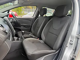 Used 2017 Renault Clio Dynamique Nav Mercury - Interior and Exterior details 11
