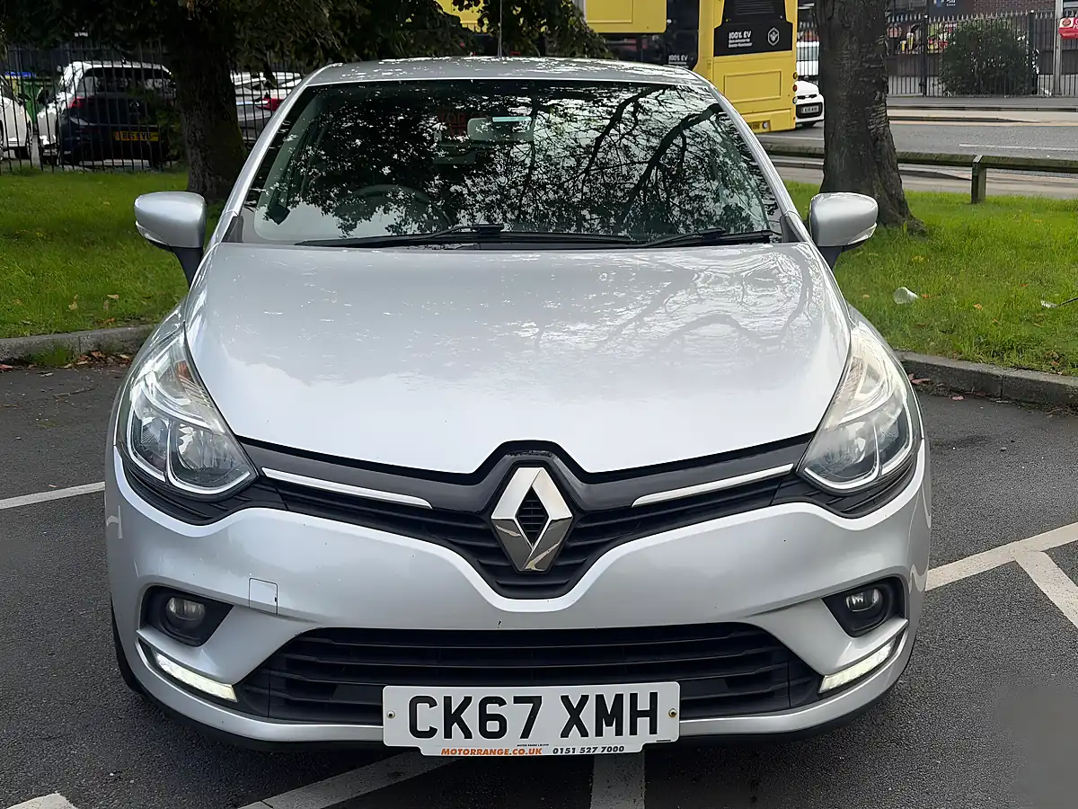 Used 2017 Renault Clio Dynamique Nav Mercury - Interior and Exterior details 2